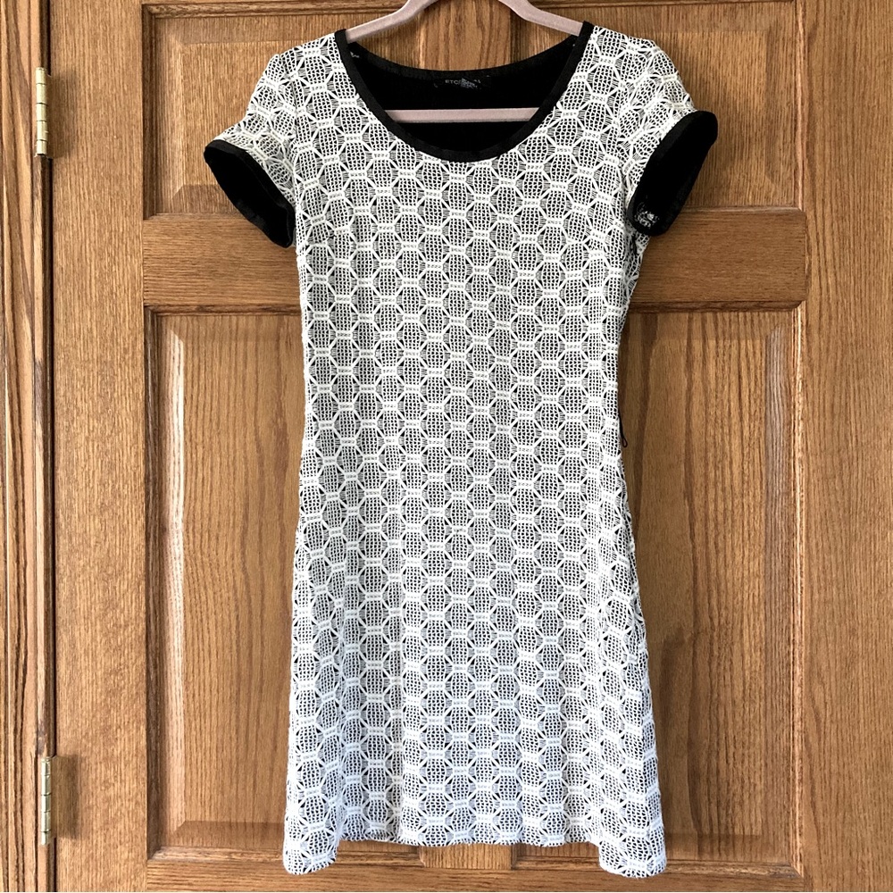 5/$15 Etcetera White & Black Dress 4